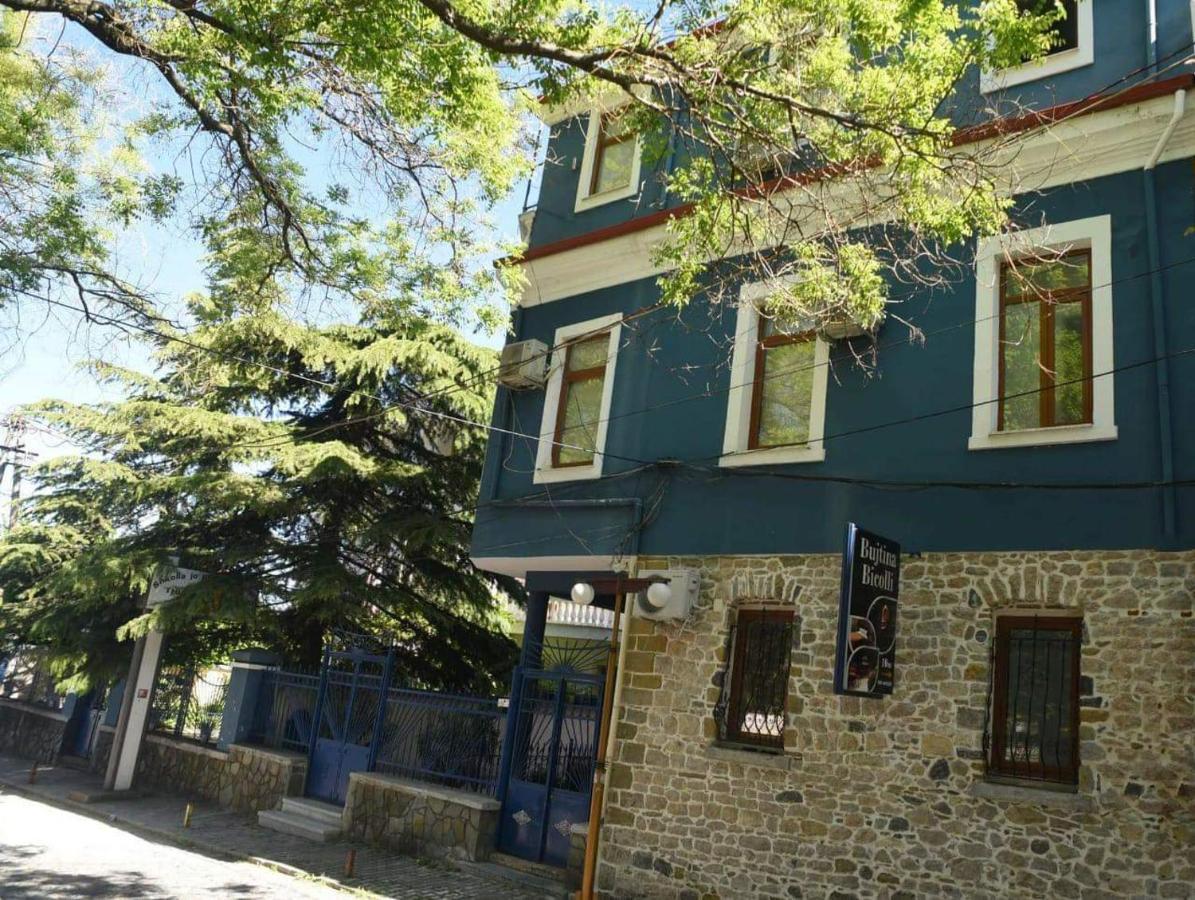 Hotel Bujtina Bicolli Корча Екстериор снимка