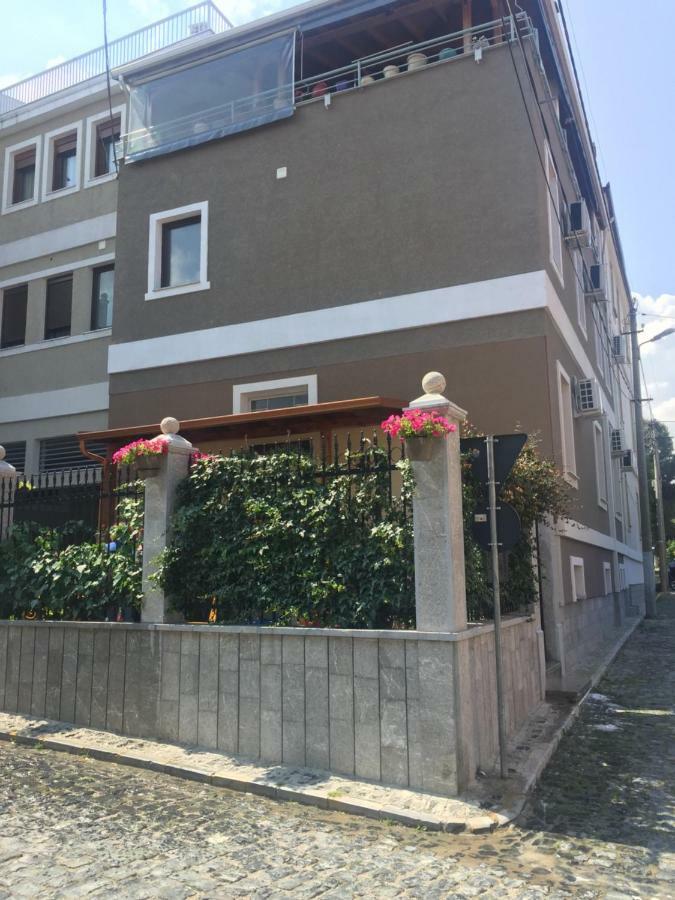 Hotel Bujtina Bicolli Корча Екстериор снимка